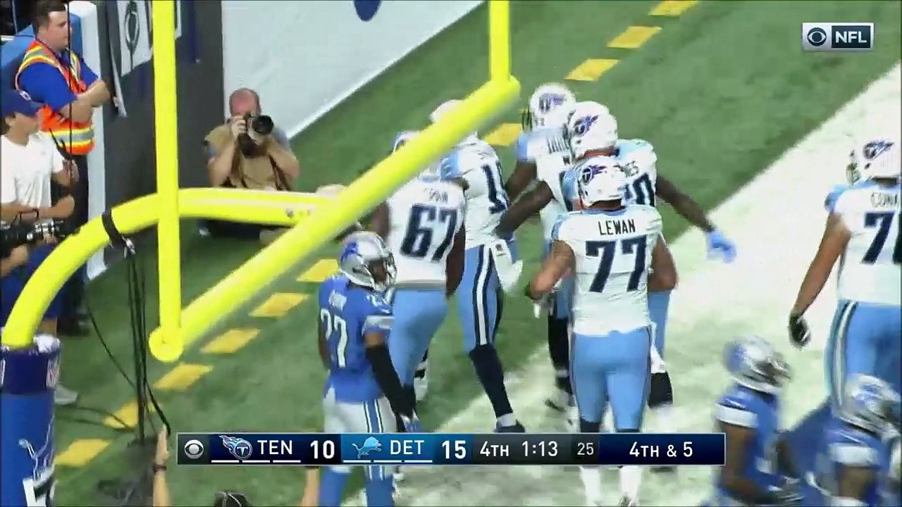 Tennessee Titans' Marcus Mariota Finds Andre Jo...
