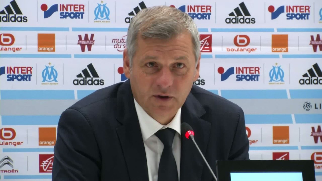 Foot - L1 - OL : Genesio «Je le (Adebayor) laisse libre des ses commentaires»