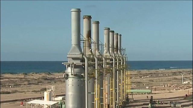 قوات حفتر تستعيد السيطرة على ميناءي راس لانوف والسدرة