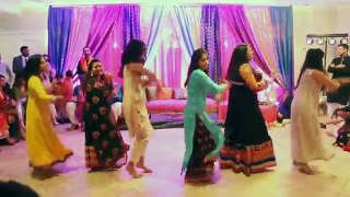 Sonia and Hamza's Mehndi Guy Girl Dance YouTube 720p