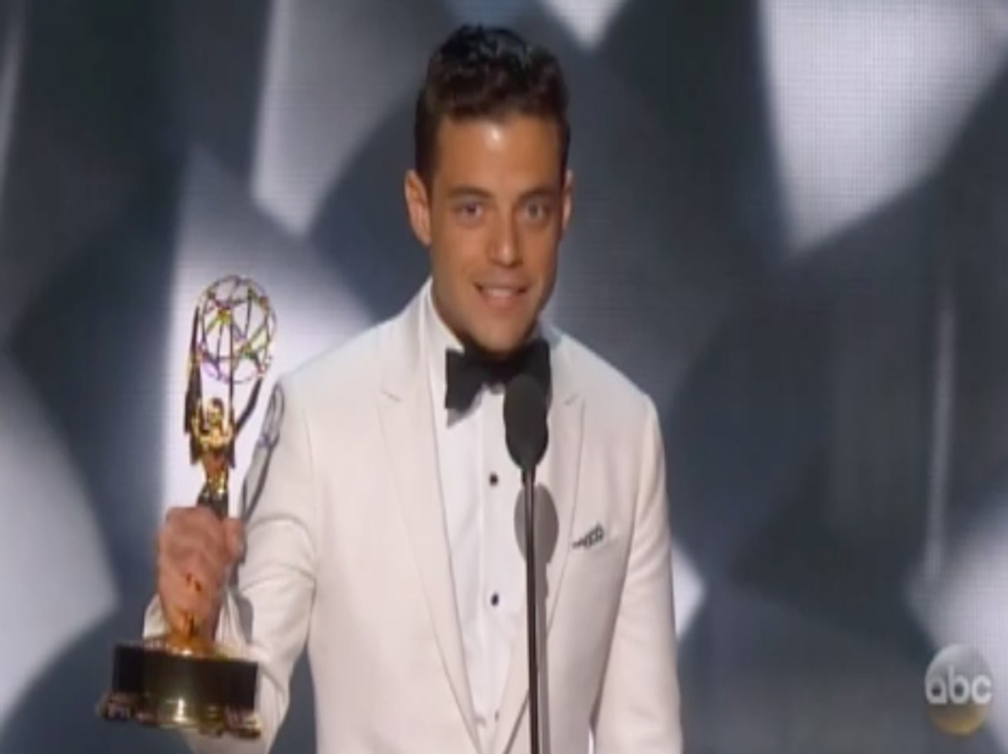 2016 Emmy Awards -- Rami Malek - video Dailymotion