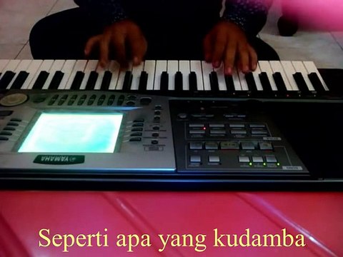 Memainkan lagu Andai Dia Tahu (Kahitna) menggunakan style Andai Dia Tahu.sty