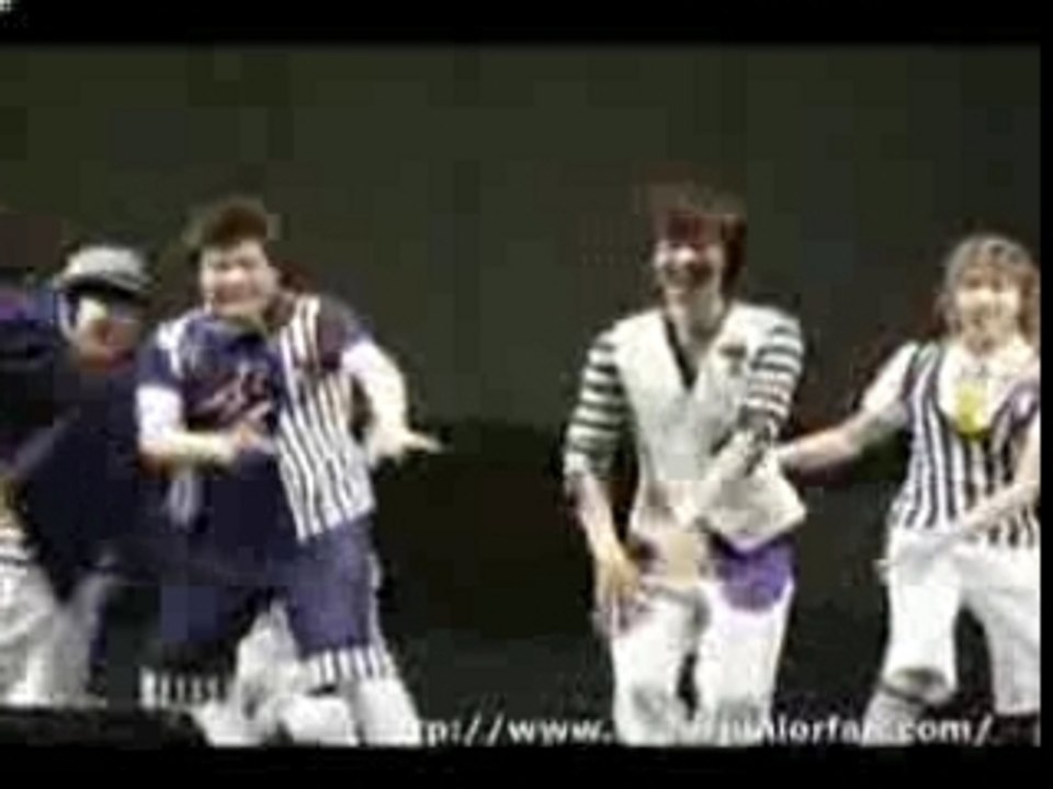 Super Junior Dance Hengbok
