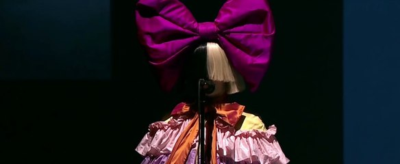 Sia - The Greatest - Live 2016 (Apple Events )
