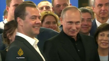 Russia election: Putin-backed party poised for victory