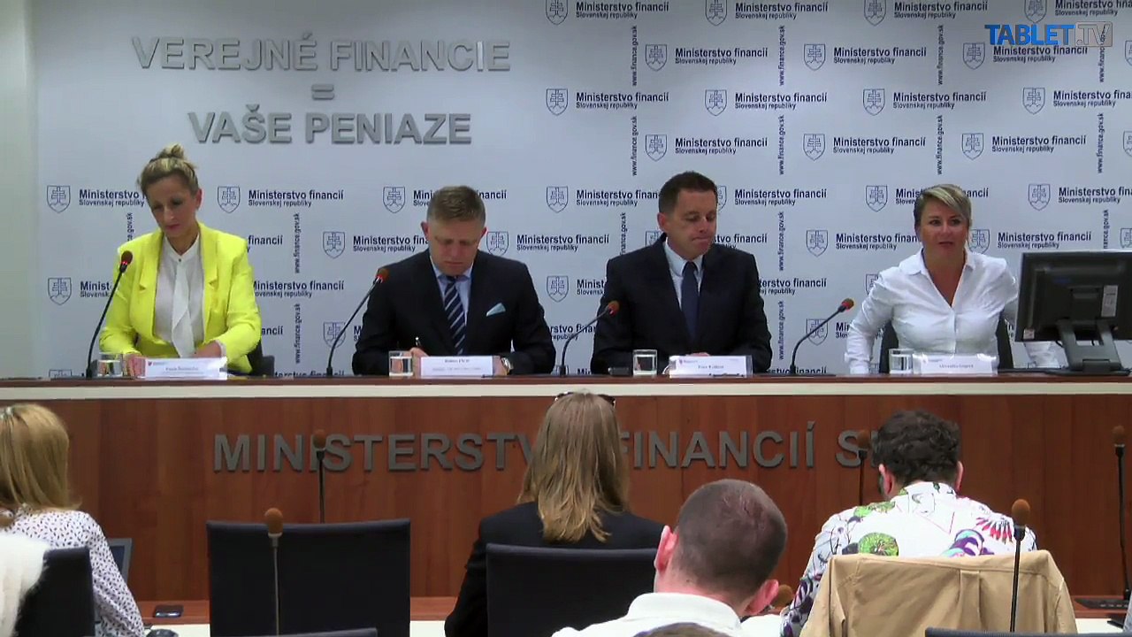ZÁZNAM: TK predsedu vlády SR R. Fica a ministra financií P. Kažimíra