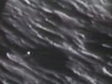 ovni survole la lune pendant la mission apollo 12 - 13s