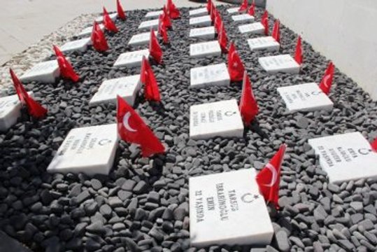 Şehitlikte Bir Devir Kapandı! Artık Rütbeye Bakılmayacak