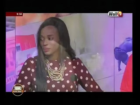 Vidéo exclusive: Bloqué par les embouteillages, Wally marche jusqu’au PENC MI