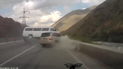 Compilation de crash en Voitures n°368 | Car Crash Compilation | Sept 2016