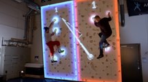 Réalité augmentée: ils jouent à Pong sur un mur d'escalade