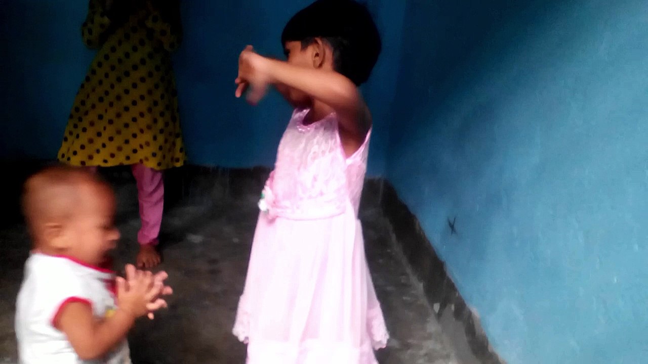 Dance with Mare Deshi hindi song