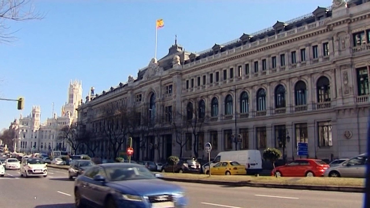 La morosidad de la banca baja a niveles mínimos