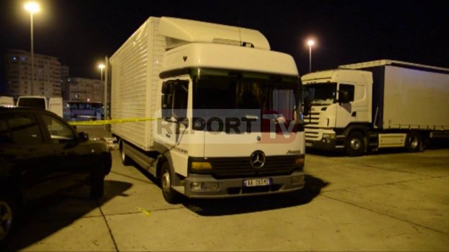 Report TV - Durrës, sekuestrohen 475 kg kanabis në një kamion me destinacion Italinë