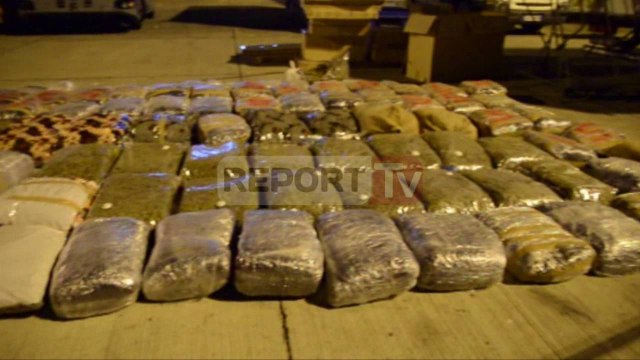 Report TV - Durrës, sekuestrohen 475 kg kanabis në një kamion me destinacion Italinë