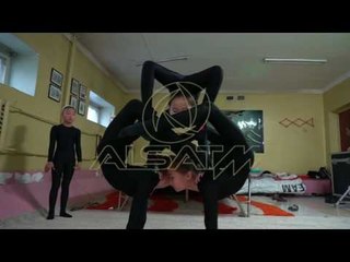 Vajzat mongoliane që sfidojnë gravitetin