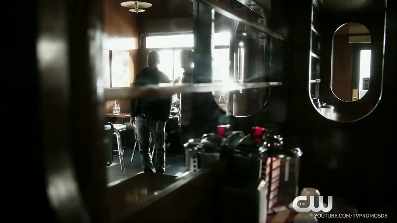 The Flash Season 3 -Time Strikes Back- Promo (HD)