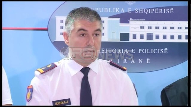 Ora News - Shkatërrohet banda e shpërndarjes së kokainës në kryeqytet