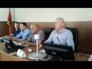 Lajme - Debat mbi shërbimet KRU Radoniqi në komunën e Rahovecit