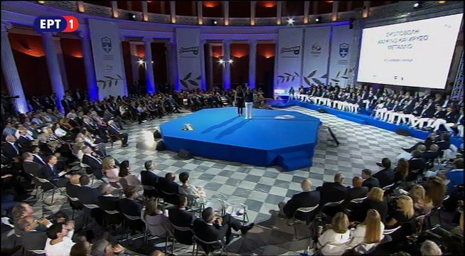 H Άννα Κορακάκη στην τελετή της ΕΟΕ