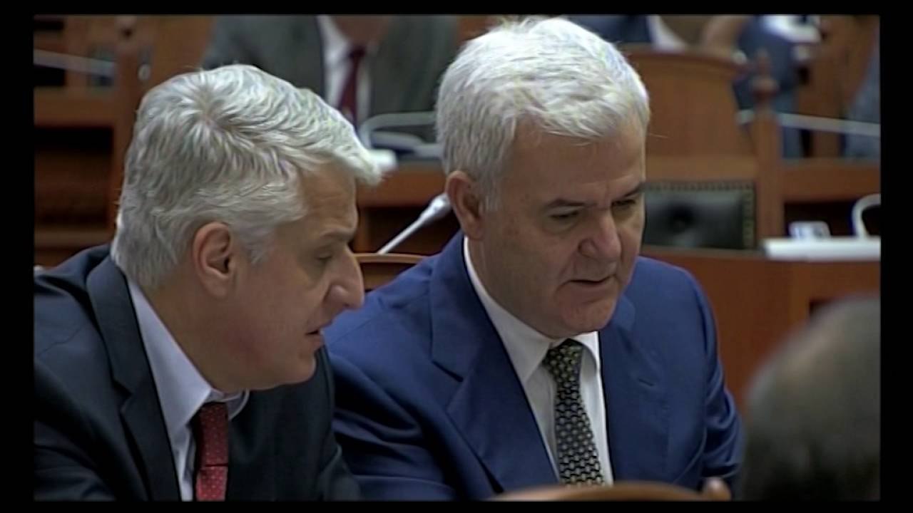 BEN BLUSHI PARALAJMERON NE PARLAMENT SE REFORMA NE DREJTESI DO TE DESHTOJE LAJM