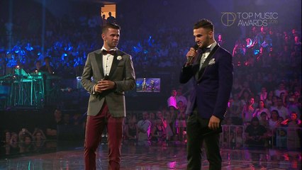 Top Music Awards 2016, Armando Sadiku, Andi Lila prezantojne Cmimin Female Artist of the Year