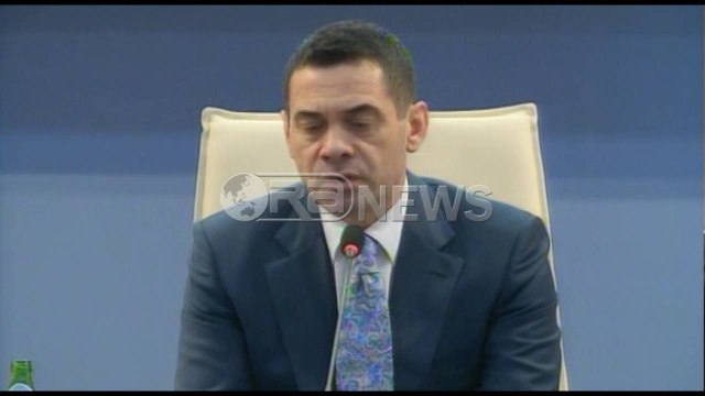 Ora News – Një ministër i PS-së kundër qeverisë teknike, Ahmetaj: Dëmton ekonominë