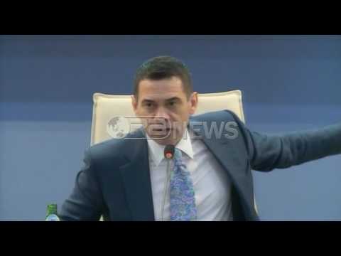 Ora News – Një ministër i PS-së kundër qeverisë teknike, Ahmetaj: Dëmton ekonominë