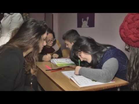 Report TV - Fëmijëve me aftësi të kufizuar do u hiqet pagesa prej 9700 lekë