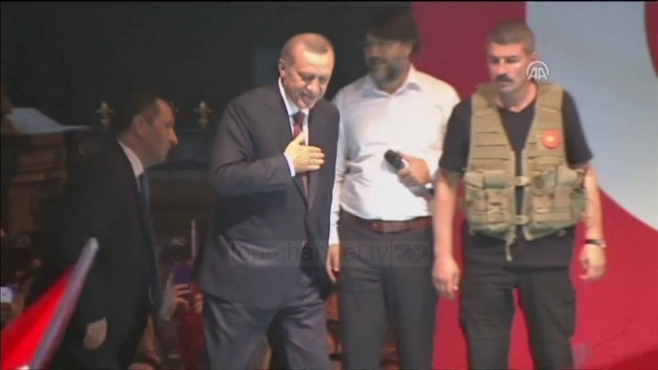 Turqi, “fshesa” antigyleniste prek edhe arsimin - Top Channel Albania - News - Lajme