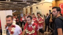 Paralimpik Oyunlarında 9 Madalya Kazanan Milli Sporcular Yurda Döndü