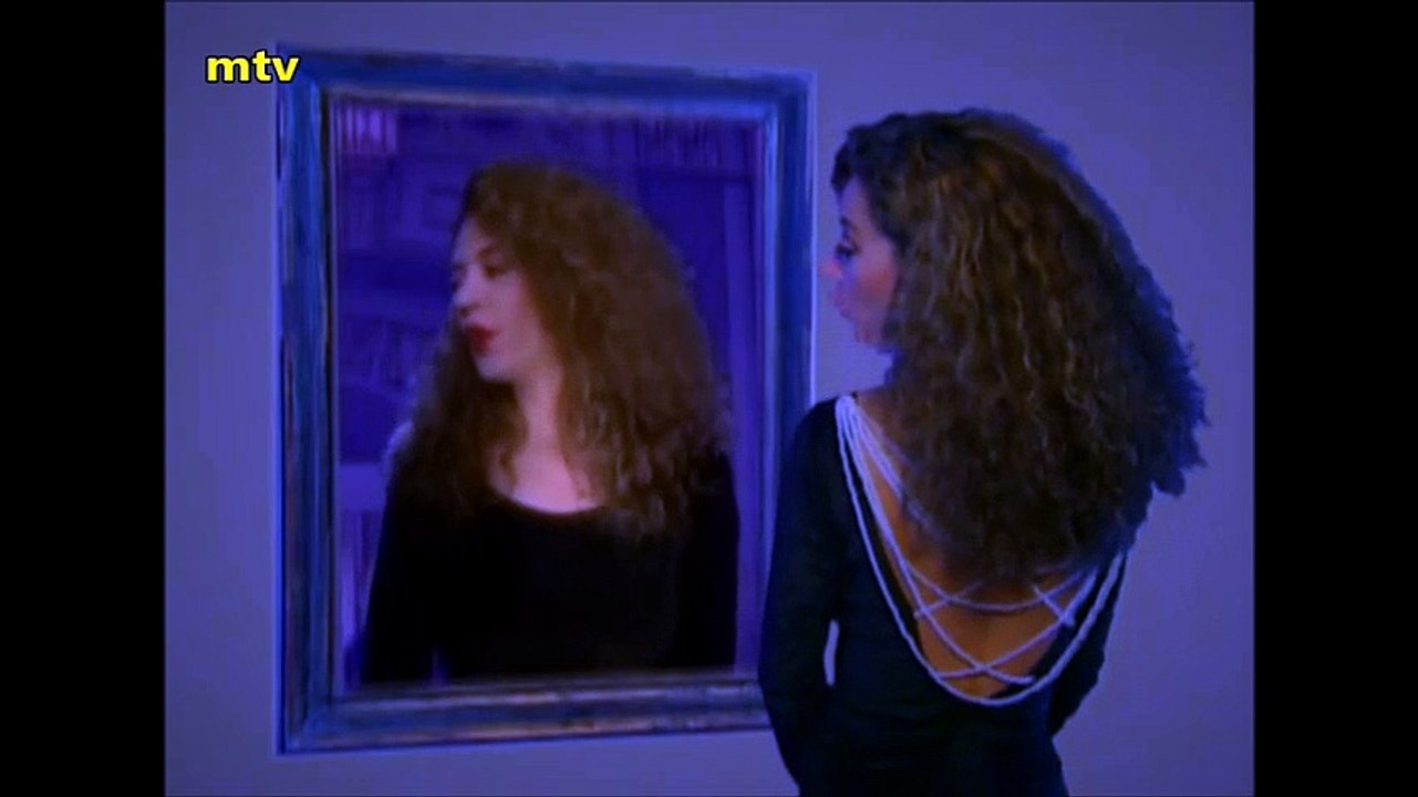 Ελένη Δήμου - Ψεύτρα Ζωή - Video Clip