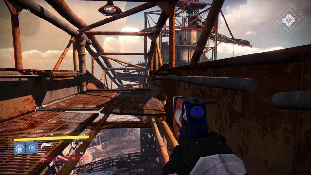 ...Und, pass auf der Brücke auf