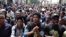 Güney Afrika'daki Harç Protestosu - Güney
