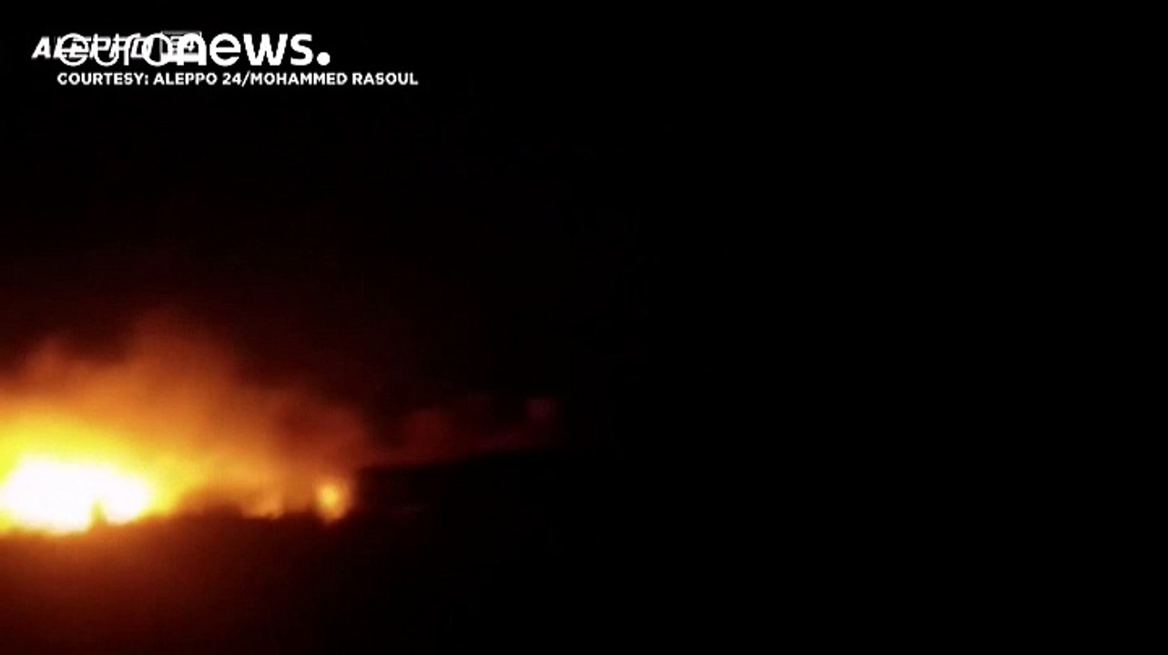 تجدد الغارات على حلب واستهداف قافلة مساعدات انسانية