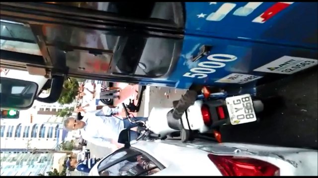 Engavetamento na Praia da Costa, em Vila Velha