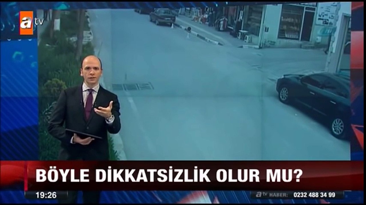 Aynaya Bakmadan Kapıyı Açtı Bisikletli Havaya Uçtu! ŞU AYNAYI KONTROL ETMEDEN O KAPIYI AÇMAYIN!