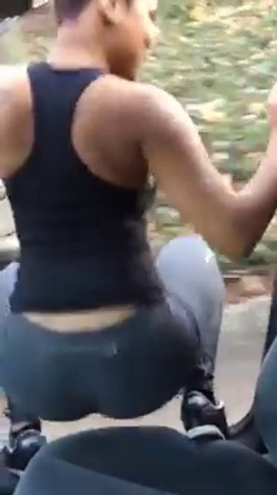 Voila ce que mérite les twerkeuse !