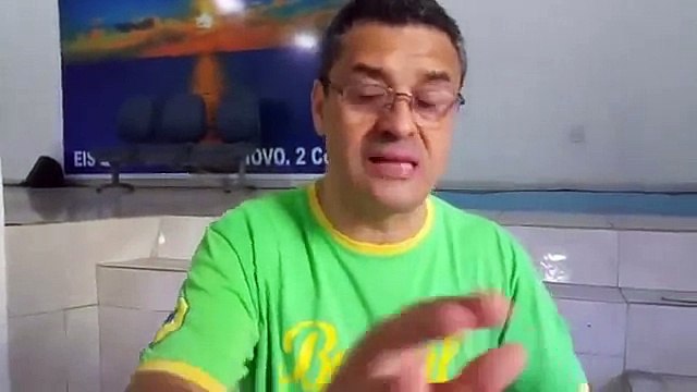 Bispo Alfredo Paulo Sexo e cerveja nos bastidores da Igreja universal Parte 1