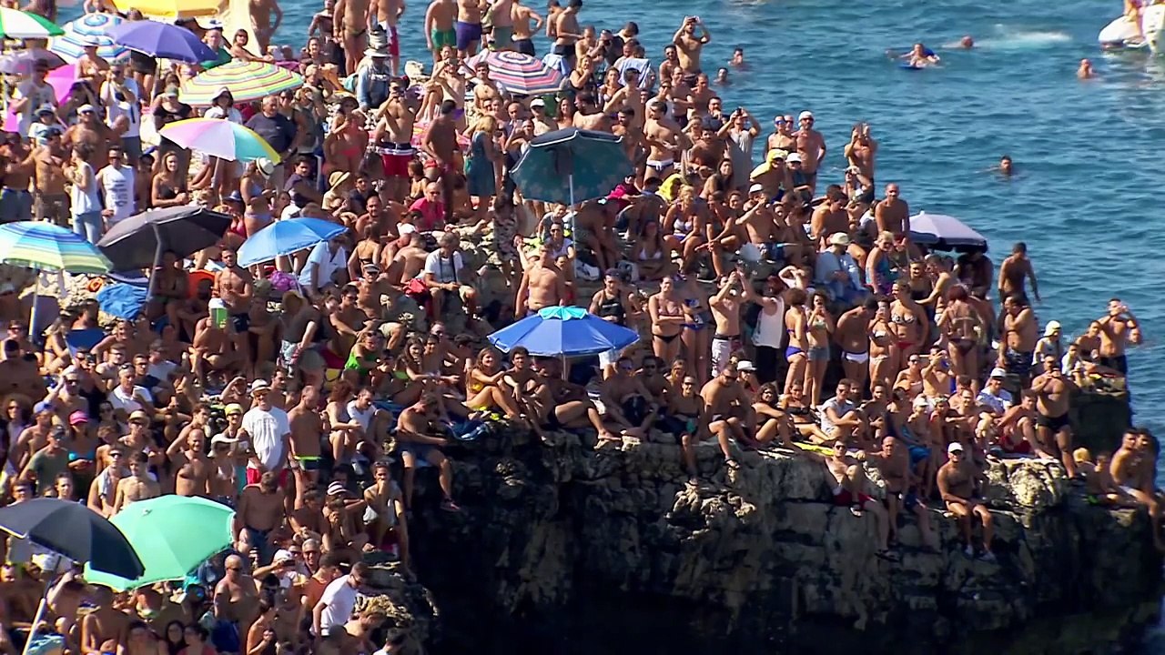 High Precision Diving in Polignano a Mare | Cliff Diving World Series 2016