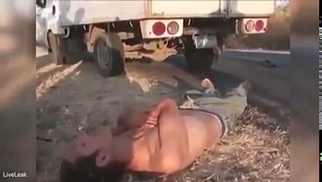 Phóng viên bị chỉ trích dữ dội vì bỏ mặc nạn nhân gặp tai nạn sau phỏng vấn