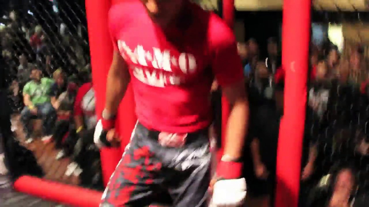 AJ McKee versus Kyle Estrada