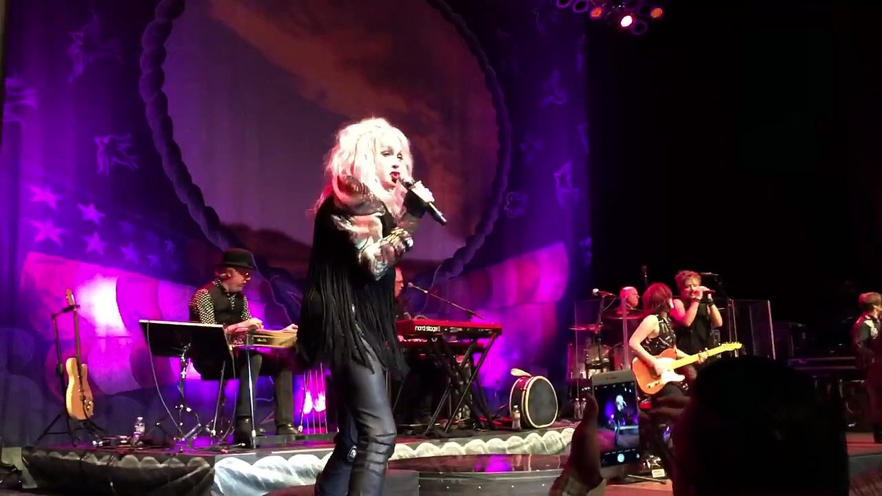 Cyndi Lauper - Money Changes Everything