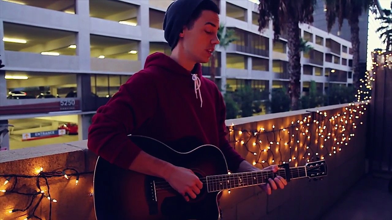 CLOSER - The Chainsmokers Closer ft. Halsey (Cover by Leroy Sanchez)