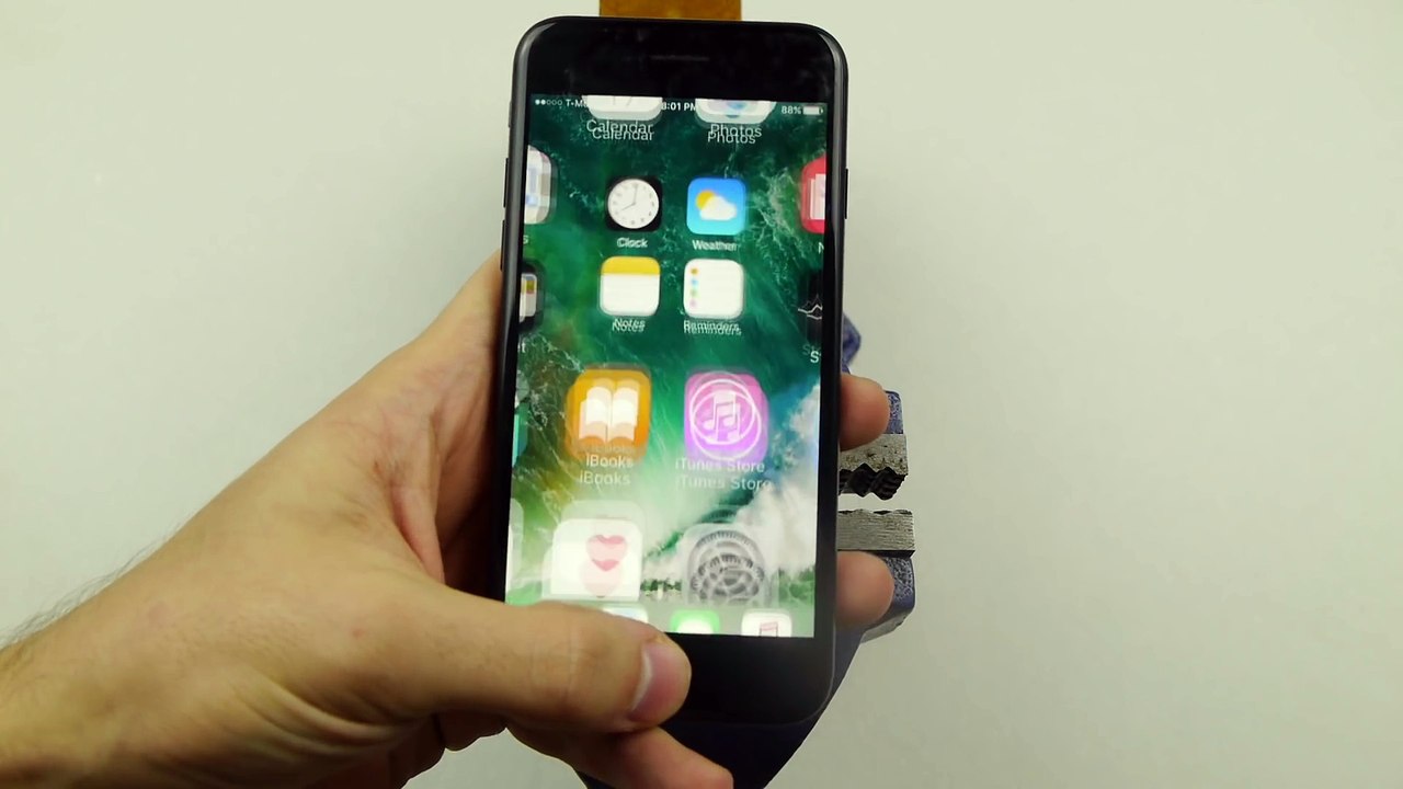 Comment hacker votre iPhone 7 pour avoir la prise Jack... ahhaha