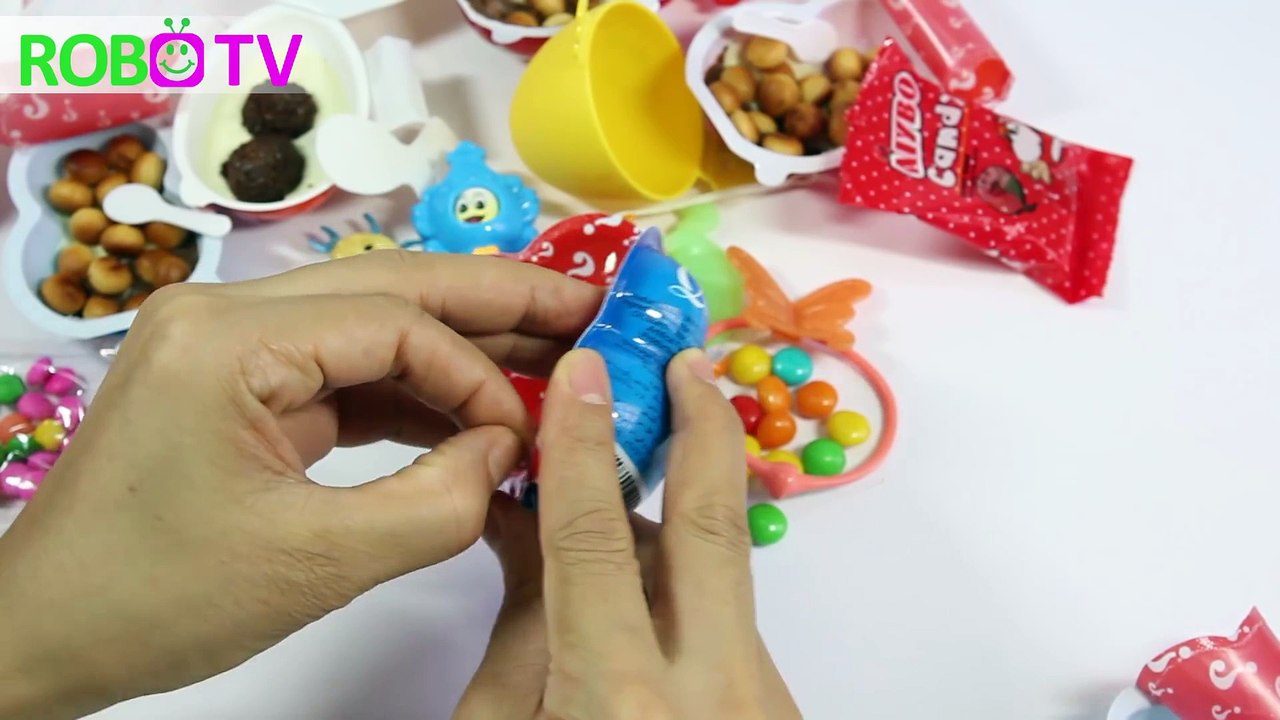 Vui với đồ chơi trẻ em bóc trứng Chim cánh cụt & trứng Socola Kinder và trứng người nhện Cartoons
