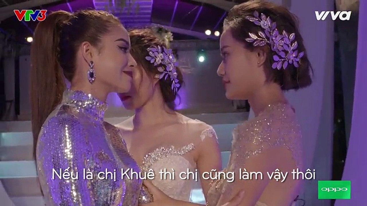 Lan Khuê bật khóc tỏ thái độ với Phạm Hương và che camera 'không quay cái gì nữa hết'