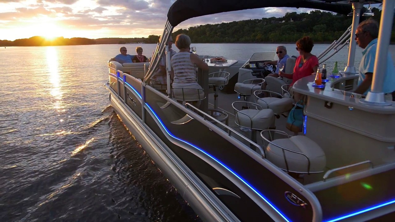 Premier Pontoons _ LEVEL 5 Models