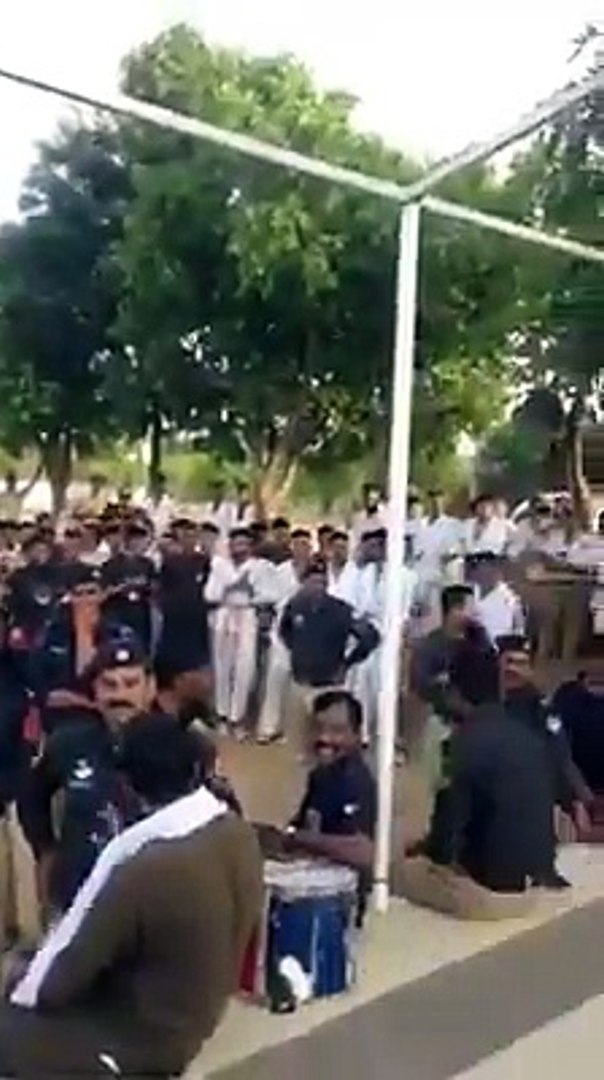 ⁣Pakistani Police Funny Song