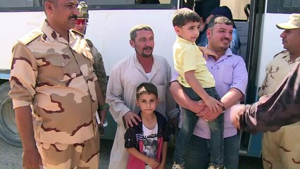 أولى العائلات تعود الى منازلها في الفلوجة